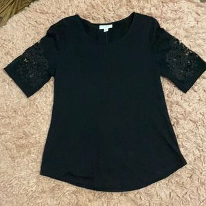 Charter Club top w/ lacy sleeves
